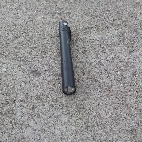 Black Flashlight - Picture 2 of 3